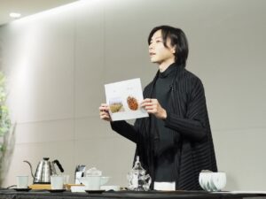 自分史 27歳から29歳まで 職業茶人の終わり、整体師、占い師、コーチのはじまり